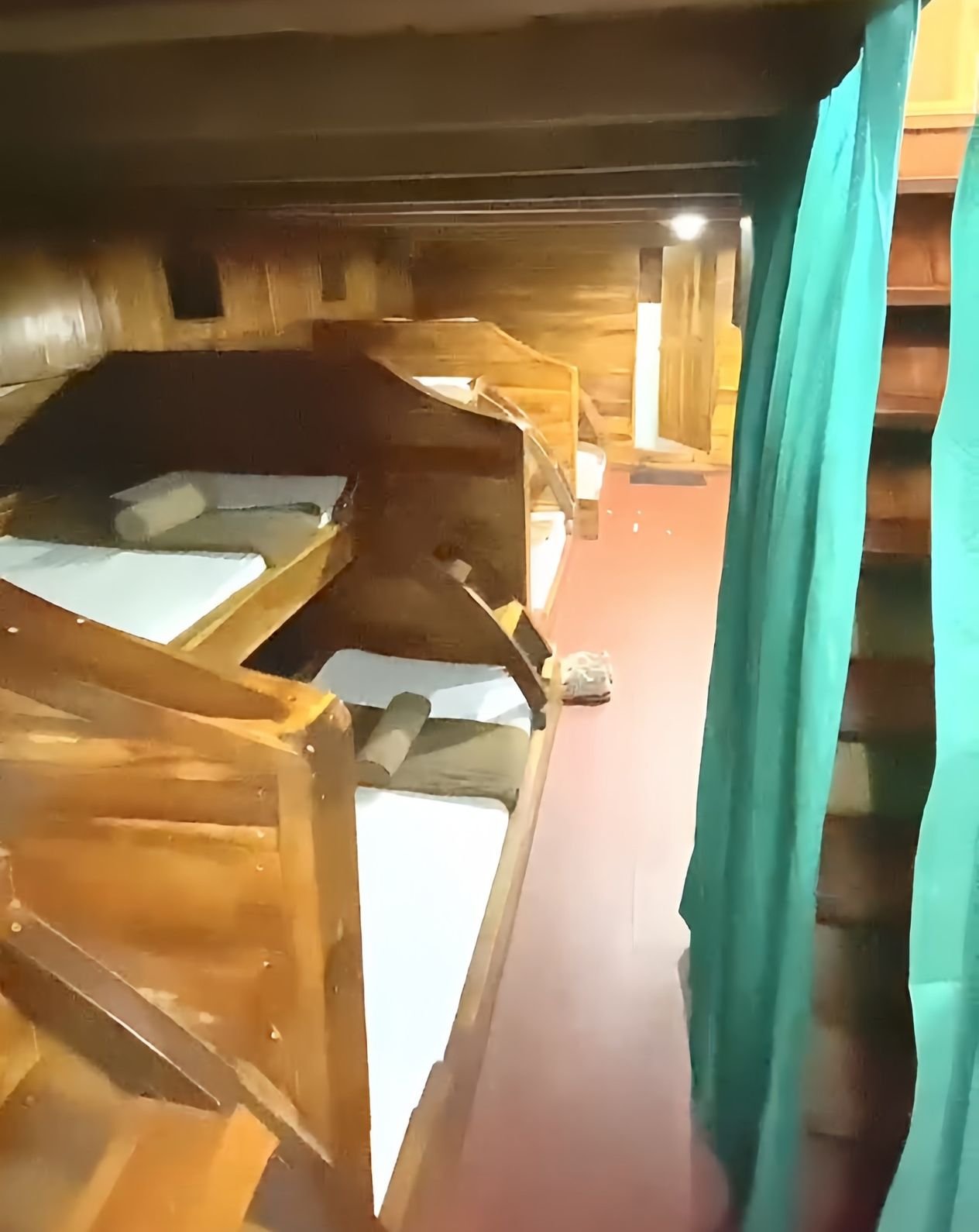 cabin deluxe